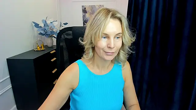 Snapshot of Sinty_Devis chatting on September 27, 11:39 am Sinty Devis online show from September 27, 11:39 am