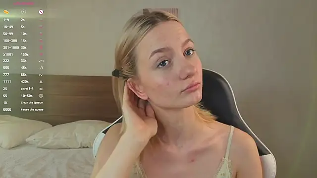 IdaValenti online show from September 26, 1:14 am