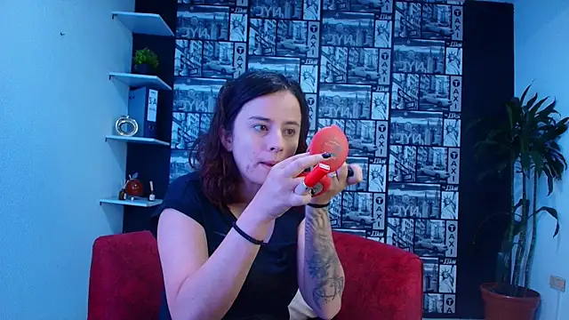 kassandra james online show from March 31, 1:55 pm