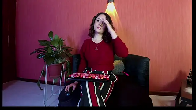 kassandra james online show from April 15, 2:39 pm