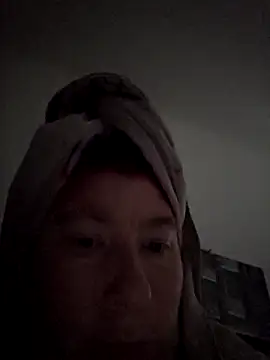 dieGeile0411 online show from October 16, 12:08 pm