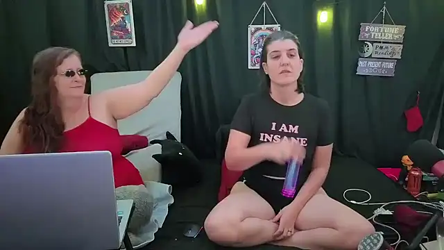 Sexy Mama-69 online show from November 25, 5:37 pm