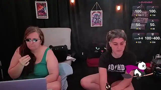 Snapshot of Sexy_Mama-69 chatting on November 1, 5:06 pm Sexy Mama-69 online show from November 1, 5:06 pm