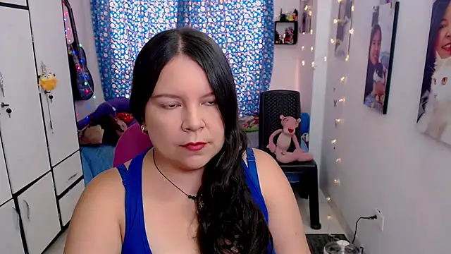 Snapshot of claryssa_ chatting on October 18, 4:53 pm claryssa online show from October 18, 4:53 pm