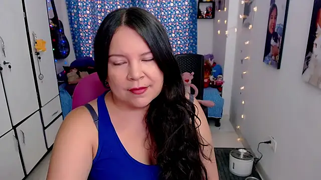 Snapshot of claryssa_ chatting on September 22, 7:45 pm claryssa online show from September 22, 7:45 pm