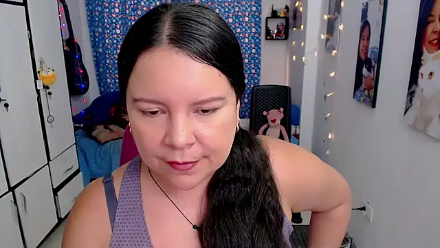 Snapshot of claryssa_ chatting on October 11, 8:00 pm claryssa online show from October 11, 8:00 pm