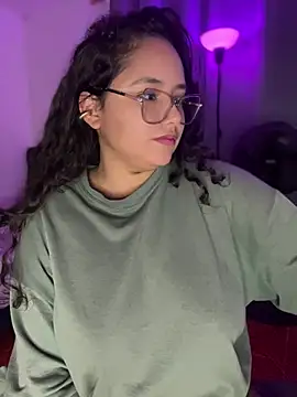 CurlyGirl 1 online show from February 8, 2:04 am