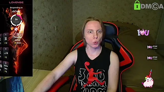 Alexis Gordon online show from April 18, 7:58 pm