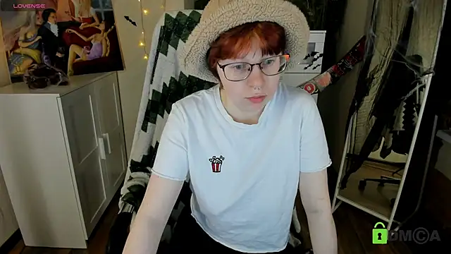 Snapshot of Melissa_Wells chatting on November 1, 10:25 pm Melissa Wells online show from November 1, 10:25 pm