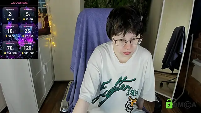 Snapshot of Melissa_Wells chatting on September 30, 8:46 pm Melissa Wells online show from September 30, 8:46 pm