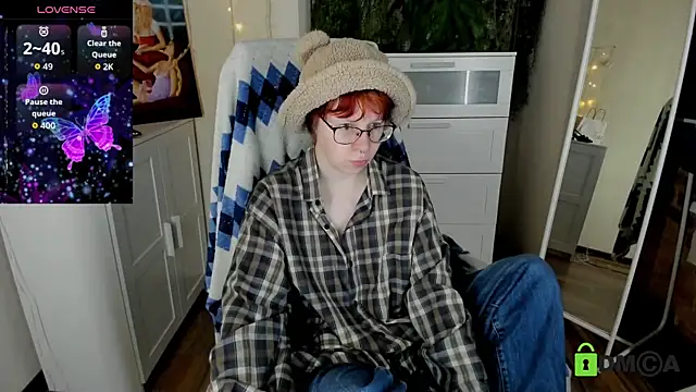 Snapshot of Melissa_Wells chatting on October 23, 8:59 pm Melissa Wells online show from October 23, 8:59 pm