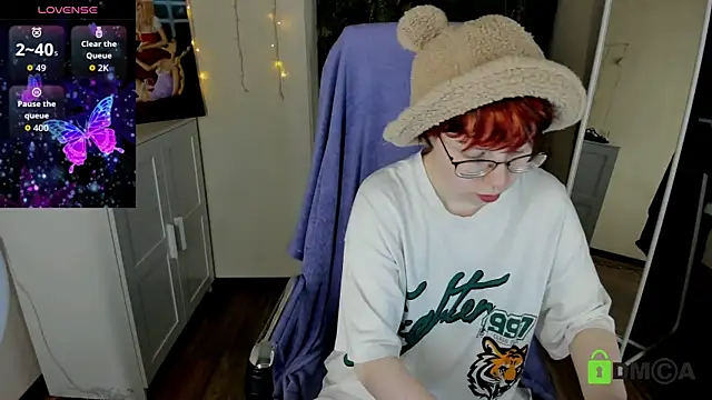 Snapshot of Melissa_Wells chatting on October 21, 9:08 pm Melissa Wells online show from October 21, 9:08 pm