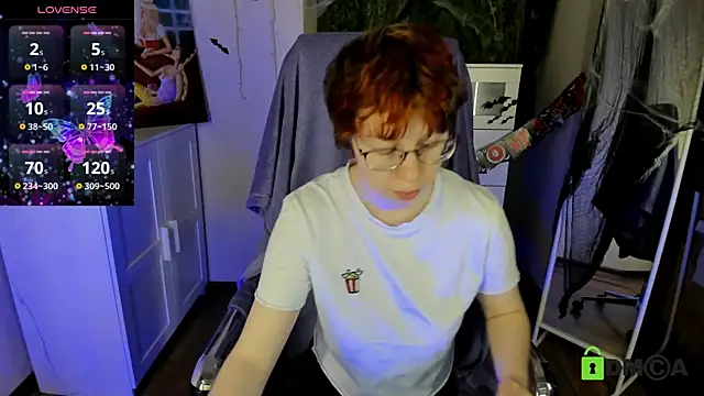 Snapshot of Melissa_Wells chatting on October 28, 8:35 pm Melissa Wells online show from October 28, 8:35 pm