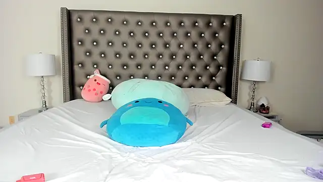 Snapshot of NadiaLyla chatting on October 21, 4:38 am NadiaLyla online show from October 21, 4:38 am