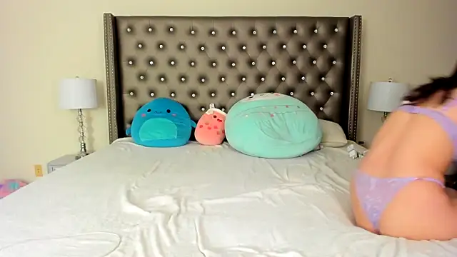 Snapshot of NadiaLyla chatting on September 22, 11:47 pm NadiaLyla online show from September 22, 11:47 pm