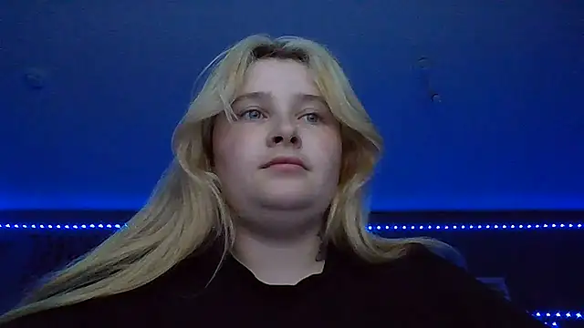 Light Luna online show from August 7, 3:52 pm