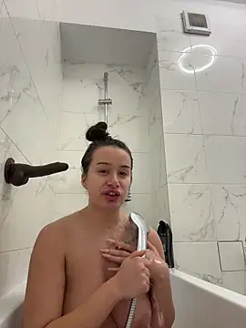 vixennn online show from November 15, 3:35 pm