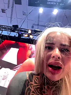 Snapshot of bambixboo chatting on September 26, 12:25 pm bambixboo online show from September 26, 12:25 pm