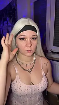 kinkygirl420x online show from December 16, 8:15 pm