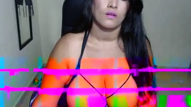 Snapshot of Debora_1_2_3 chatting on October 19, 4:47 am Debora 1 2 3 online show from October 19, 4:47 am