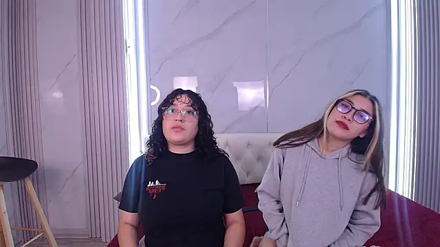 Little Cuttie  online show from September 15, 3:48 am