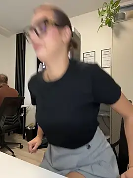 Hii Lolla online show from October 1, 6:07 am