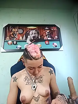 Snapshot of real_fenix chatting on October 12, 2:19 pm real fenix online show from October 12, 2:19 pm