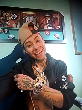 Snapshot of real_fenix chatting on September 26, 8:28 pm real fenix online show from September 26, 8:28 pm