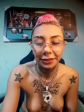 Snapshot of real_fenix chatting on September 17, 9:57 pm real fenix online show from September 17, 9:57 pm