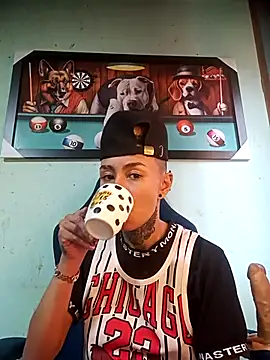 Snapshot of real_fenix chatting on October 15, 5:15 pm real fenix online show from October 15, 5:15 pm