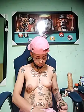 Snapshot of real_fenix chatting on October 26, 2:18 am real fenix online show from October 26, 2:18 am