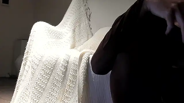 Lily 0000 online show from November 28, 6:11 pm