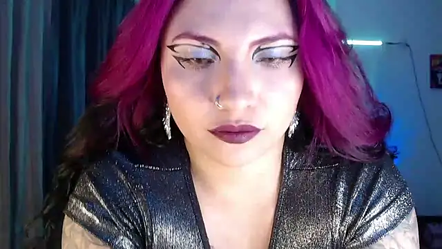 black wiidow online show from July 10, 11:37 pm