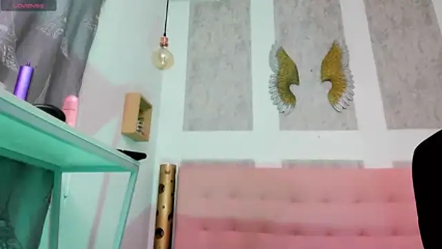 Cloeandtyfanny online show from November 6, 9:21 pm