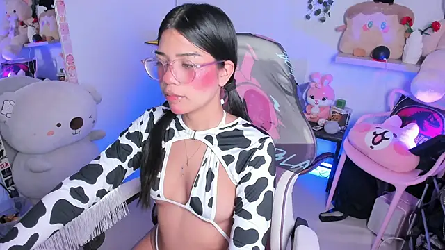 cutestephuwu online show from November 2, 12:03 am