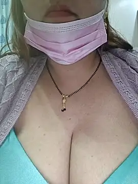 Dianaa9 online show from December 3, 8:33 pm