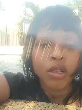 Snapshot of Cassiee420 chatting on September 24, 2:27 pm Cassiee420 online show from September 24, 2:27 pm