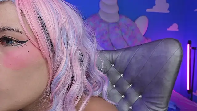 miss keisi online show from February 2, 6:07 pm