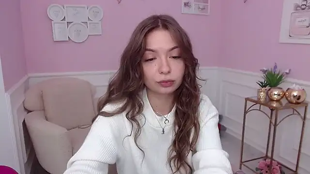 LucySkilar online show from October 9, 4:38 am