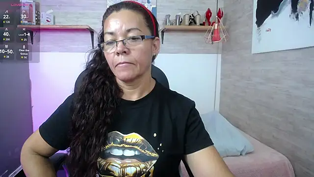 Snapshot of MaturePure chatting on September 26, 7:22 pm MaturePure online show from September 26, 7:22 pm