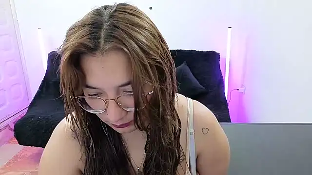Snapshot of _sweetcarla chatting on September 15, 2:25 pm sweetcarla online show from September 15, 2:25 pm