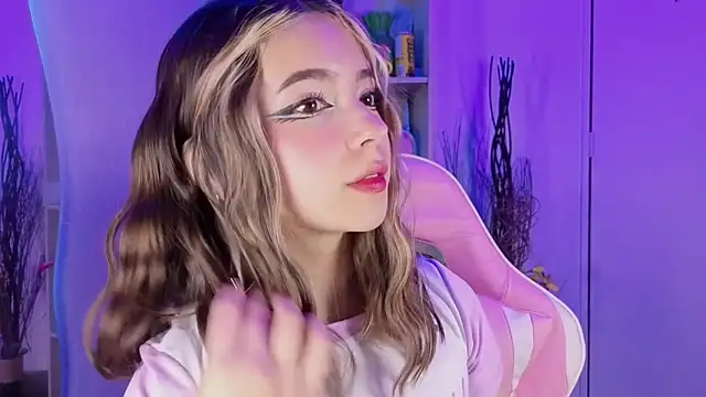 Snapshot of EmilyMiller_ chatting on October 23, 4:46 pm EmilyMiller  online show from October 23, 4:46 pm