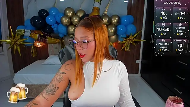 Snapshot of mia_18v chatting on October 2, 5:40 pm mia 18v online show from October 2, 5:40 pm