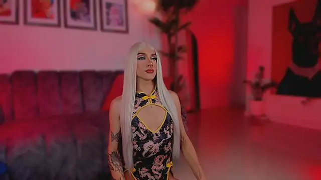 Taylor  foxxx online show from March 27, 6:04 am