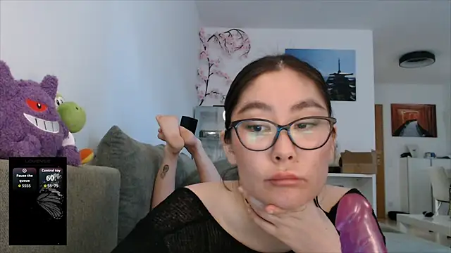 Kunimitsuu  online show from October 15, 12:08 pm