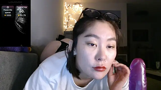 Kunimitsuu  online show from October 30, 12:24 am