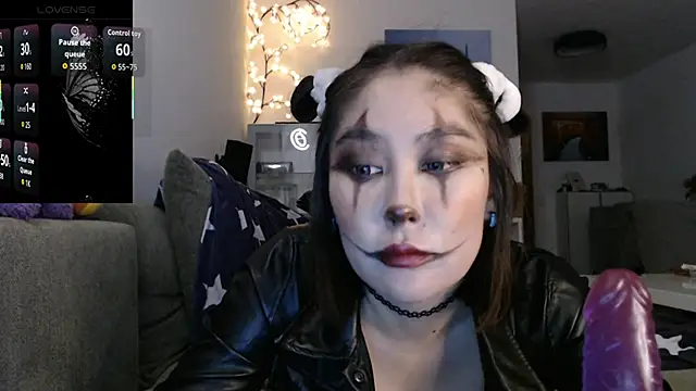 Kunimitsuu  online show from October 31, 10:58 pm