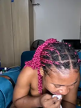 Snapshot of creamy_shaah chatting on September 13, 2:47 pm creamy shaah online show from September 13, 2:47 pm