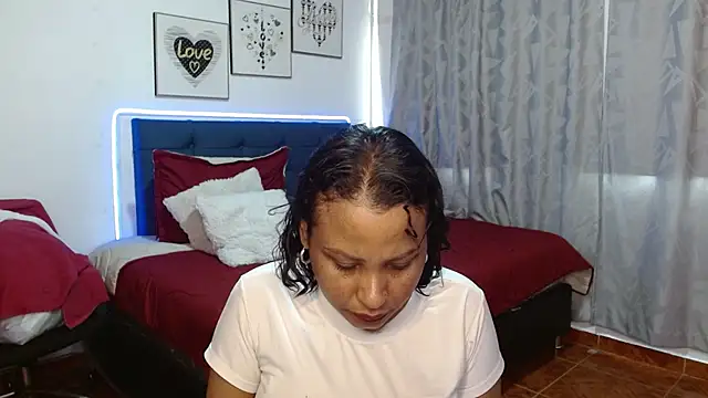 Snapshot of Dominik_girl chatting on September 24, 8:08 pm Dominik girl online show from September 24, 8:08 pm