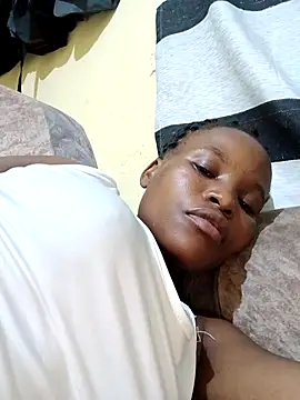 petite babe online show from March 20, 7:08 pm